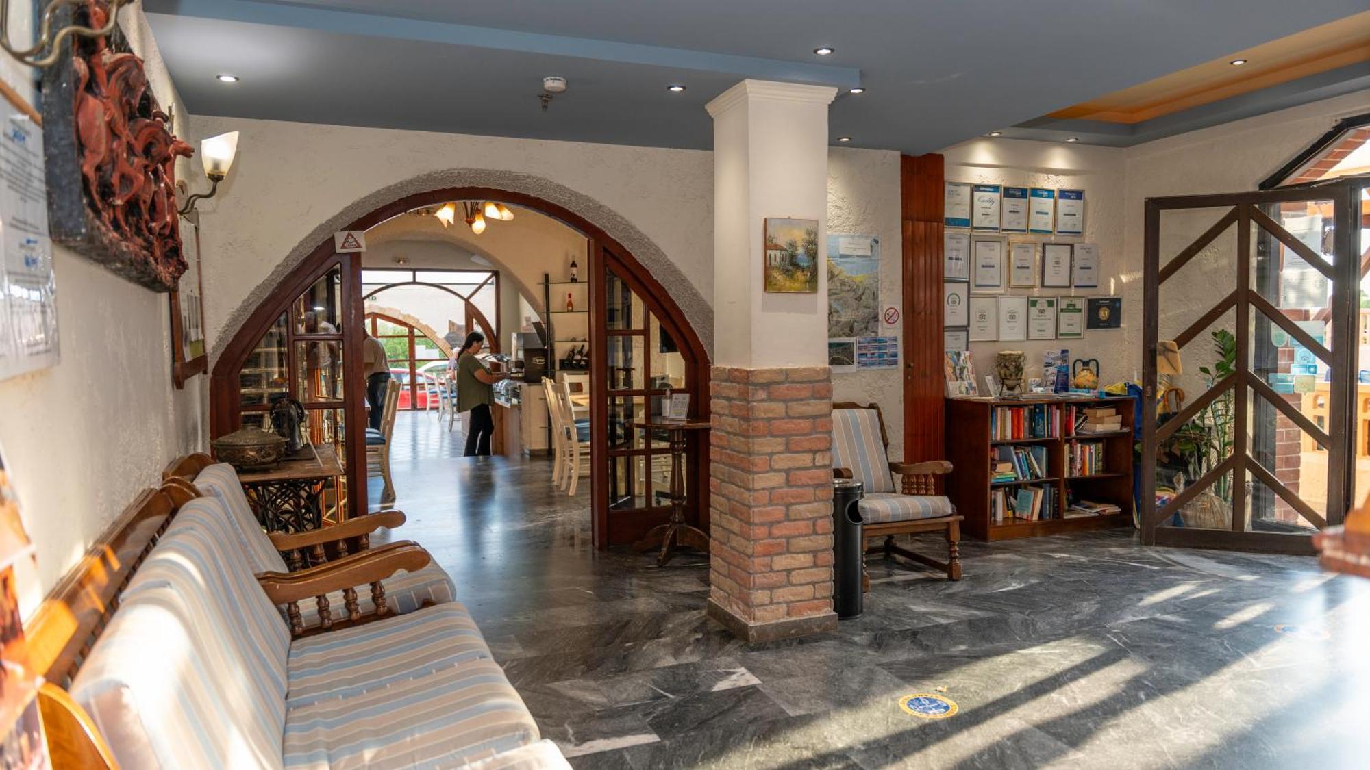 Evina Rooms & Suites Kokkini Hani エクステリア 写真