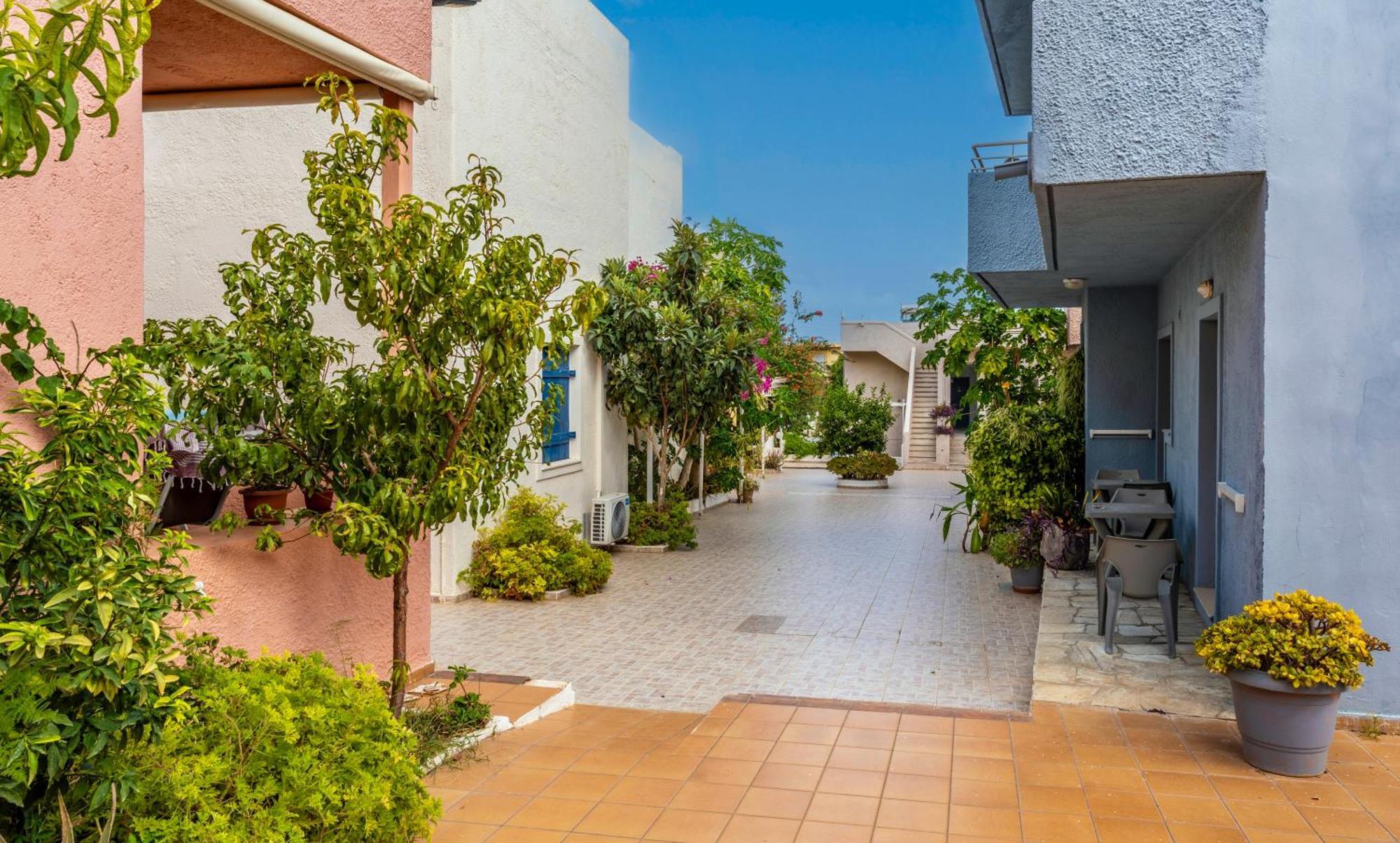 Evina Rooms & Suites Kokkini Hani エクステリア 写真